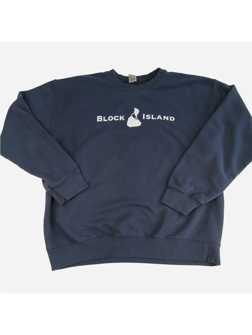Block Island Crewneck Sweatshirt Medium Navy Blue Pullover Graphic Fleece Cozy M